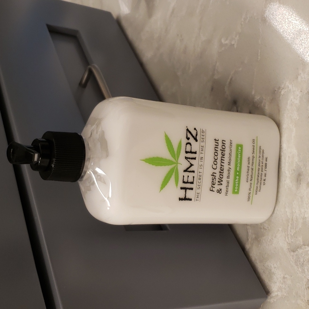 Hemp lotion